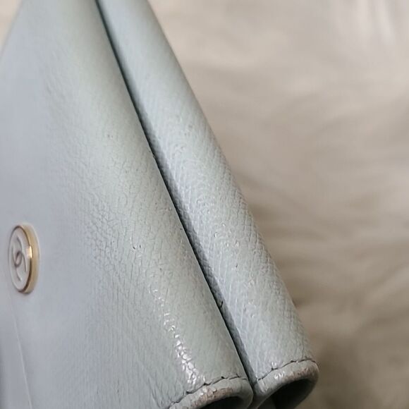 💯 Authentic Chanel Short Wallet 🍀 - Picture 3 of 15